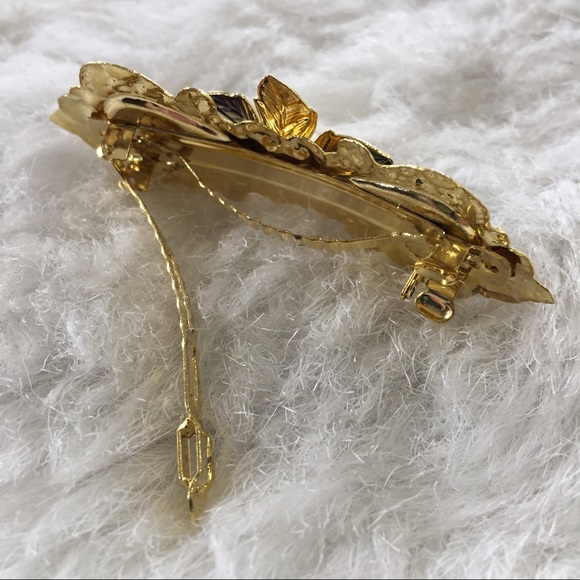 {3/$25} Two pack multicolor hair clips. - Picture 8 of 9